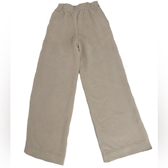 SOFT CREAM COLORED SWEATPANTS - Picture 2 of 2